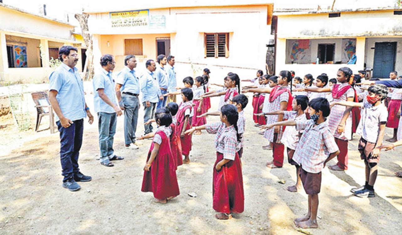 Teachers of this school in Telangana don uniform to inspire students