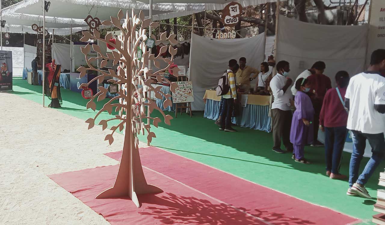 13th edition of Hyderabad Literary Festival teems with literary enthusiasts
