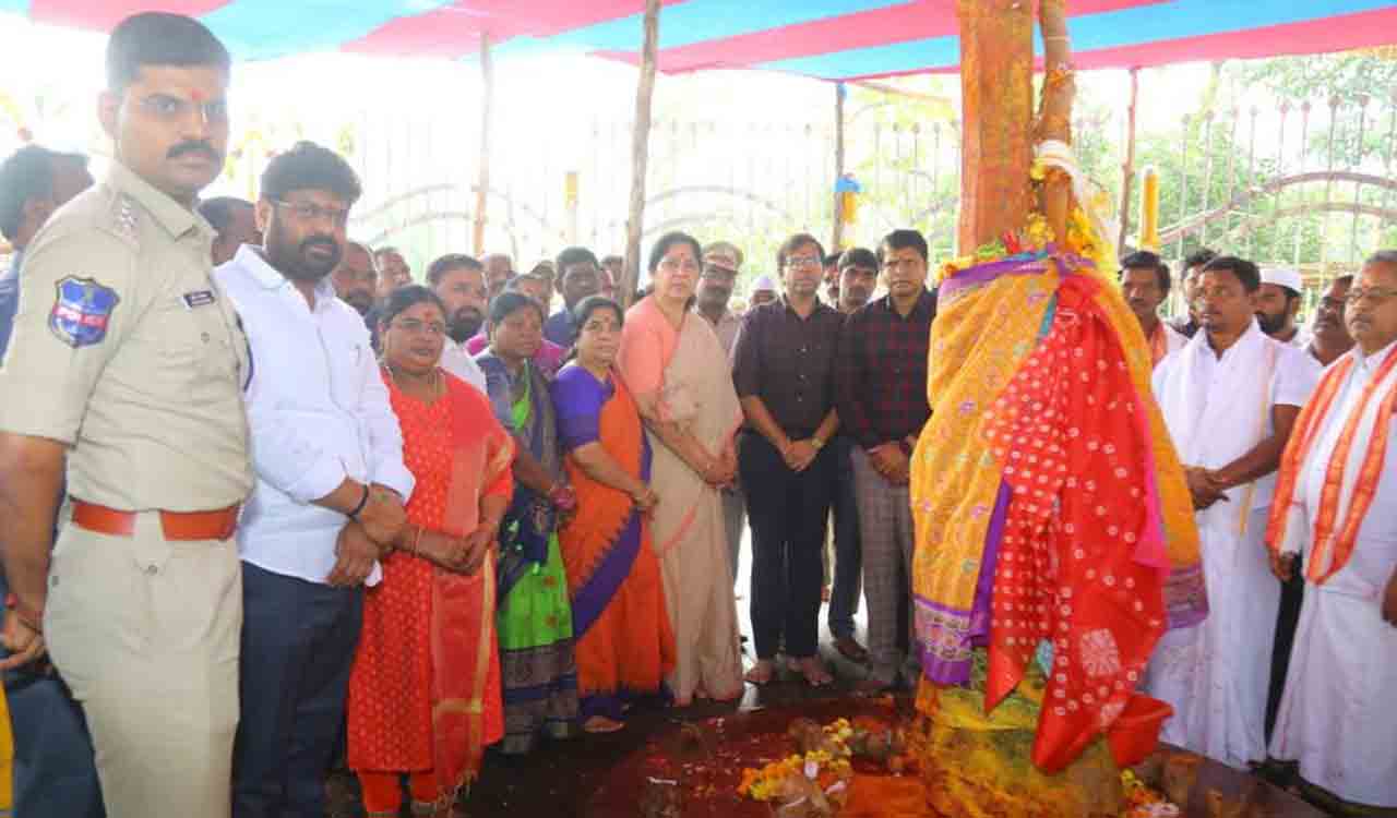 Works worth Rs 3.10 cr completed at Medaram: Minister Satyavathi Rathod