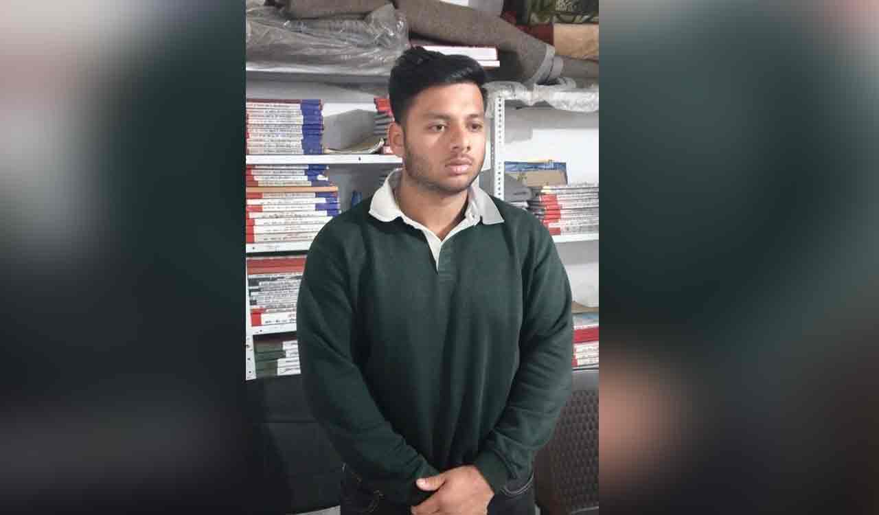 Police arrests Amity student who tried to run over traffic cop