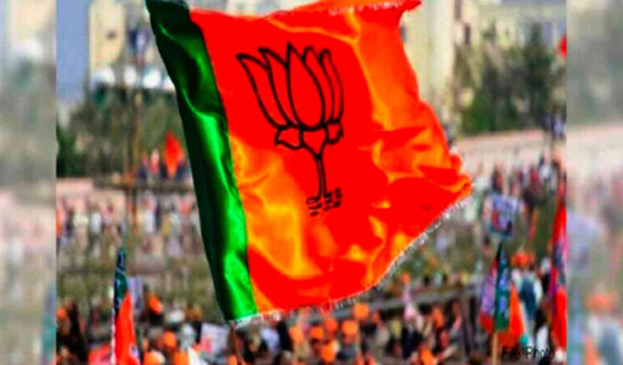Telangana: BJP Street Corner meetings get poor response