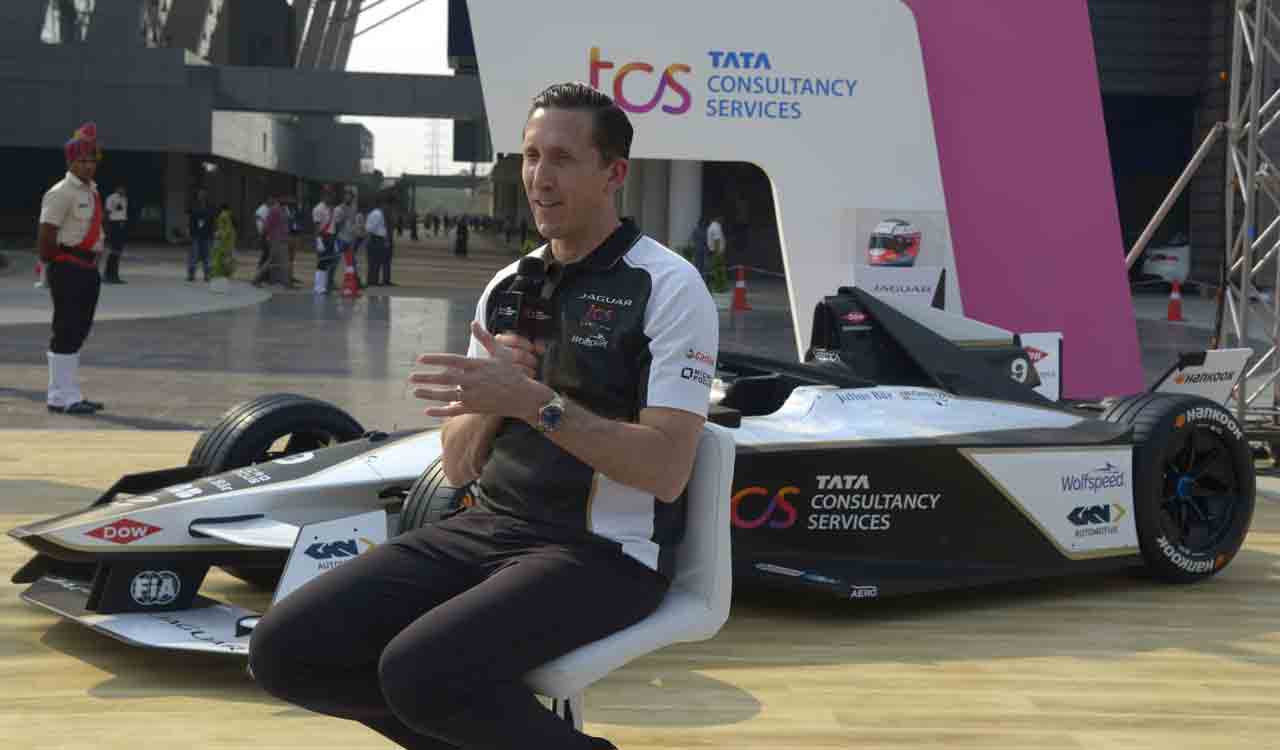 Racing on street circuits is more challenging: Barclay