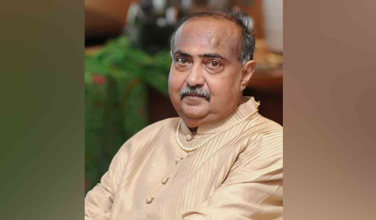 Man with world’s largest camera collection dies in Mumbai