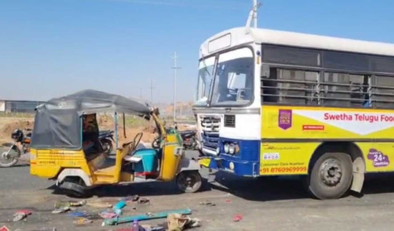 Four women die after bus rams auto in Yadadri-Bhongir