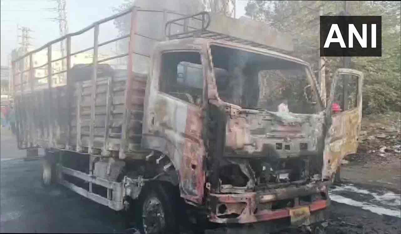 Telangana: Truck carrying transformer oil catches fire on Mumbai Highway; no casualties