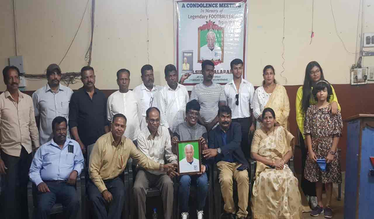 Hyderabad: Football fraternity pays tribute to late Tulsidas Balaram