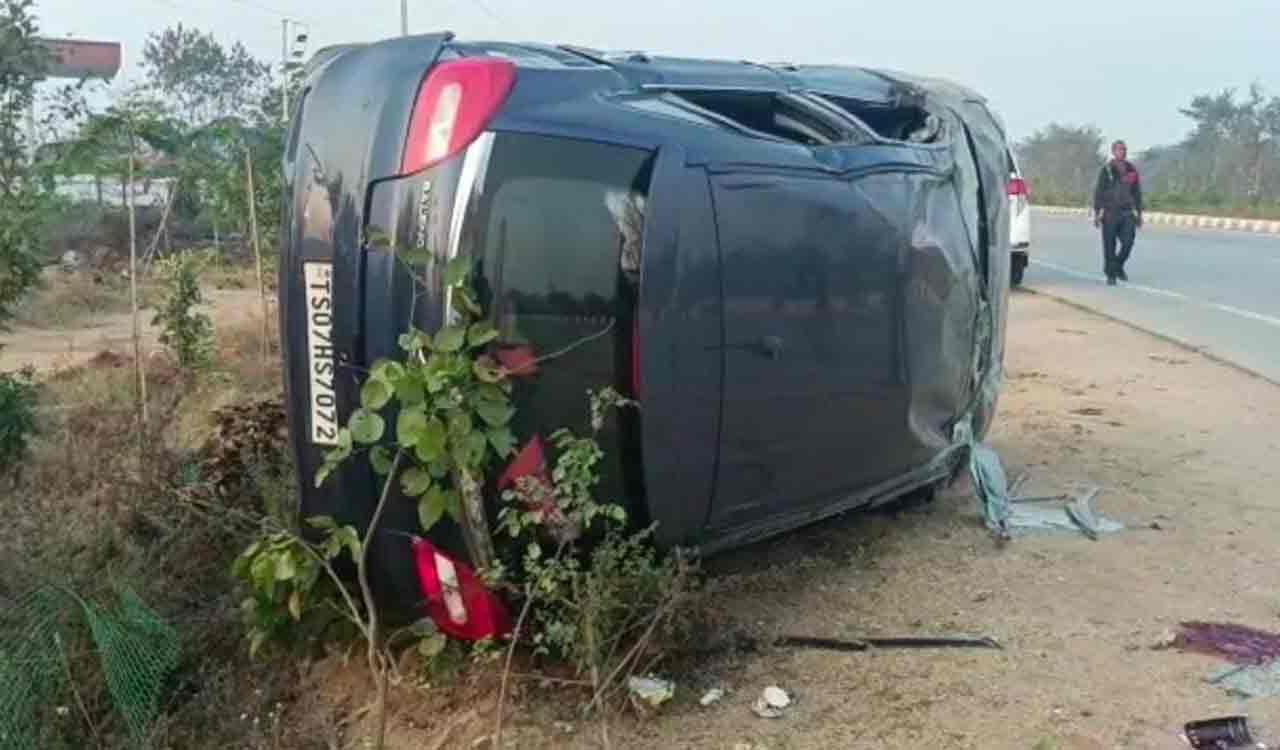 Three including 6-year-old girl killed in road accident in Jangaon