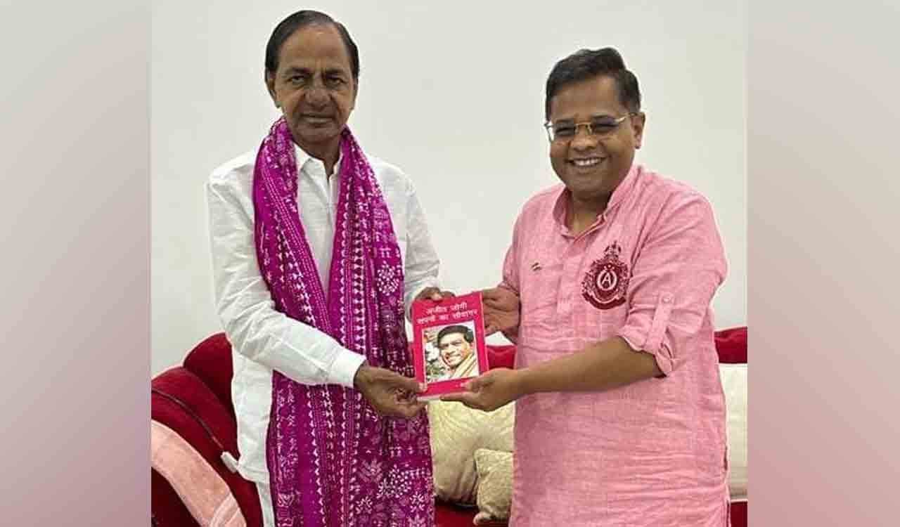 JCP chief Amit Jogi meets CM KCR