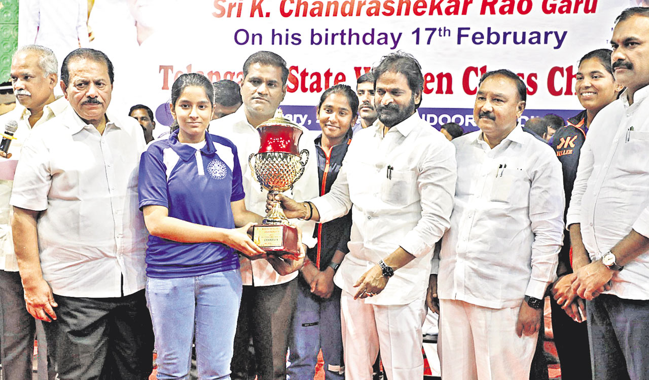 Sharanya clinches chess title at KCR Championship