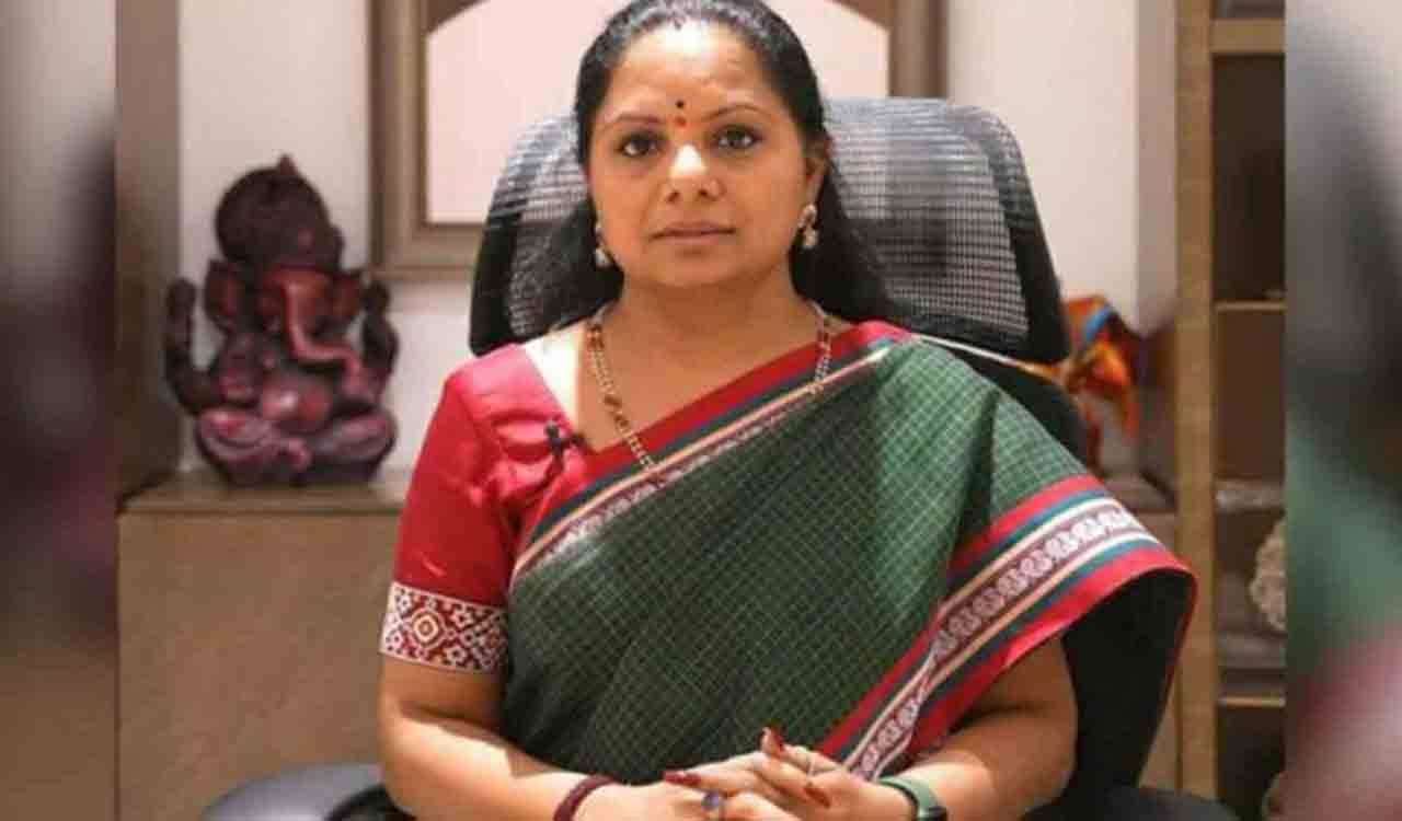 Kavitha assures support to Preethi’s parents