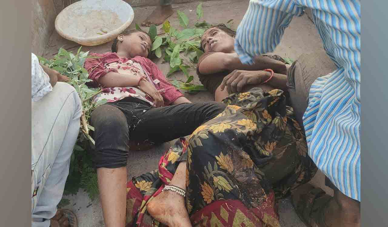 Woman, daughter die after jumping into well in Sangareddy