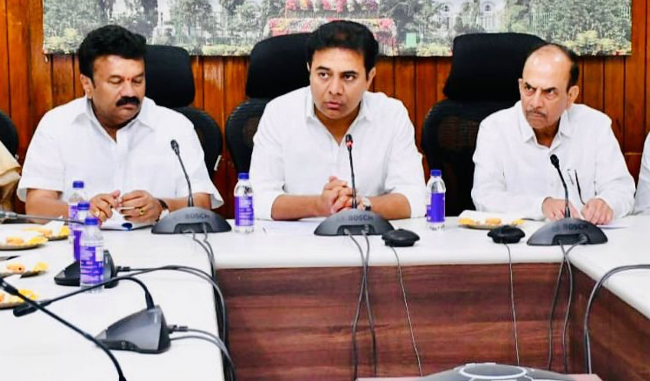 KTR conducts meeting on arrangements for Secretariat inauguration