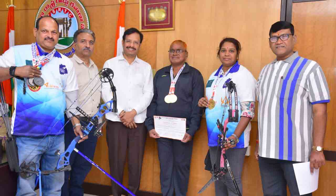 TSRTC employees win big at All India Masters Games