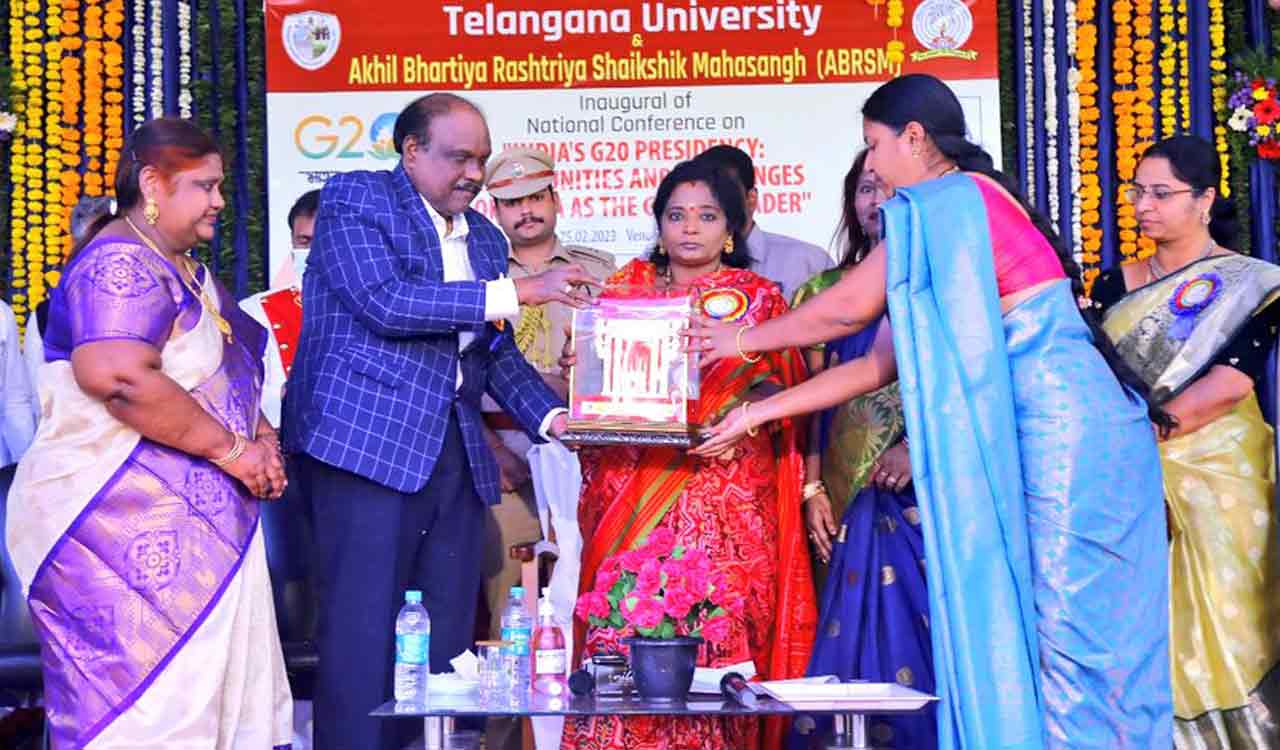 India has scientific temperment to become global leader: Governor