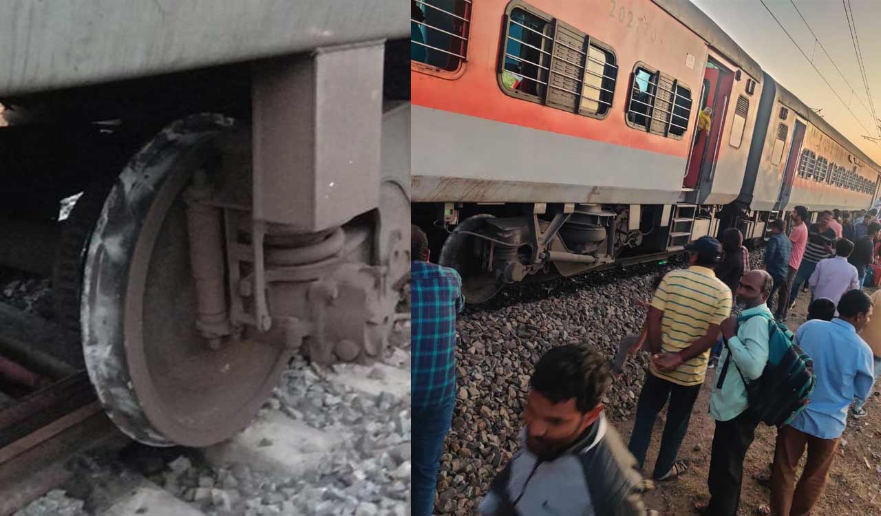 Telangana: Godavari Express derails near Hyderabad, passengers safe