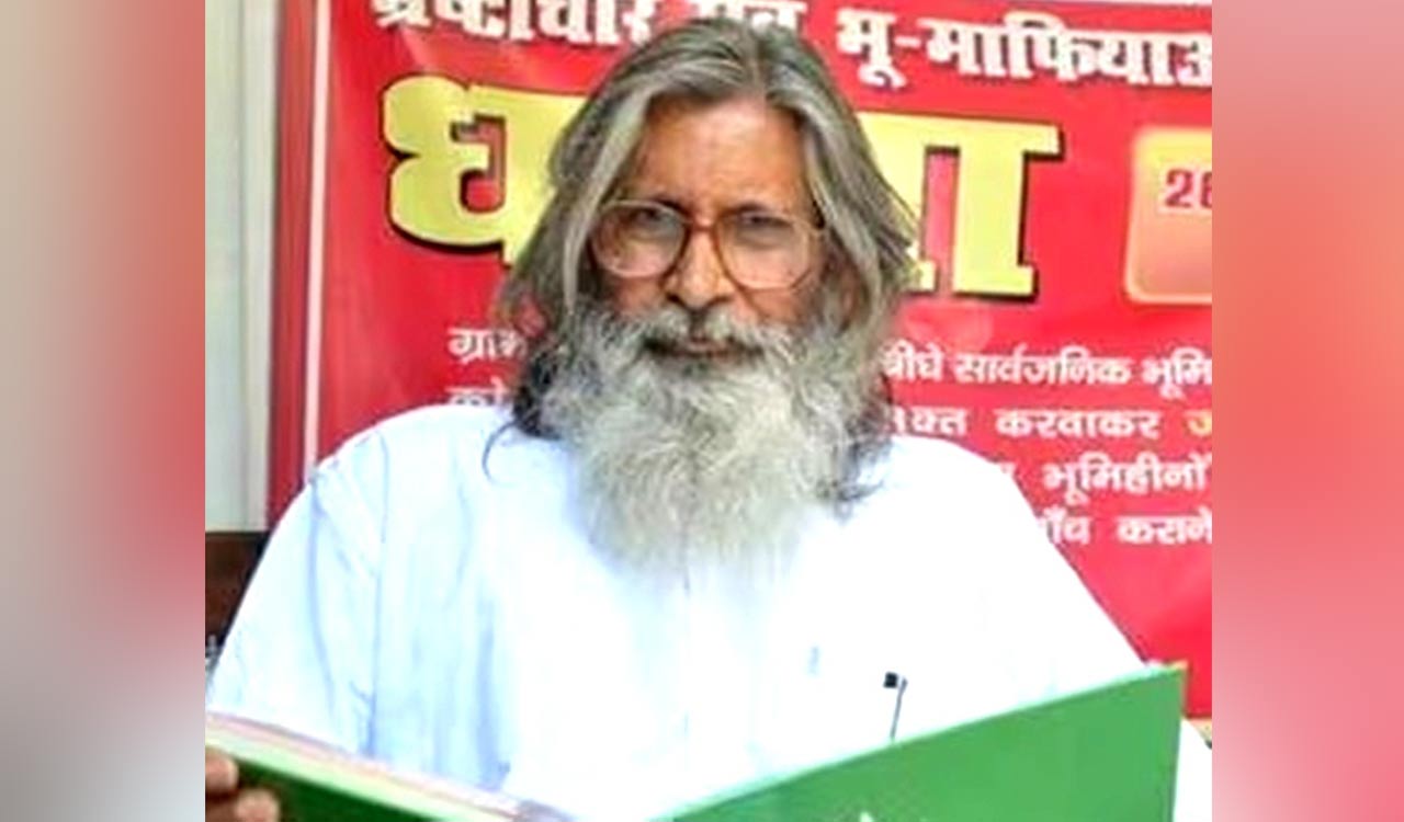 This man has completed 27 years on dharna