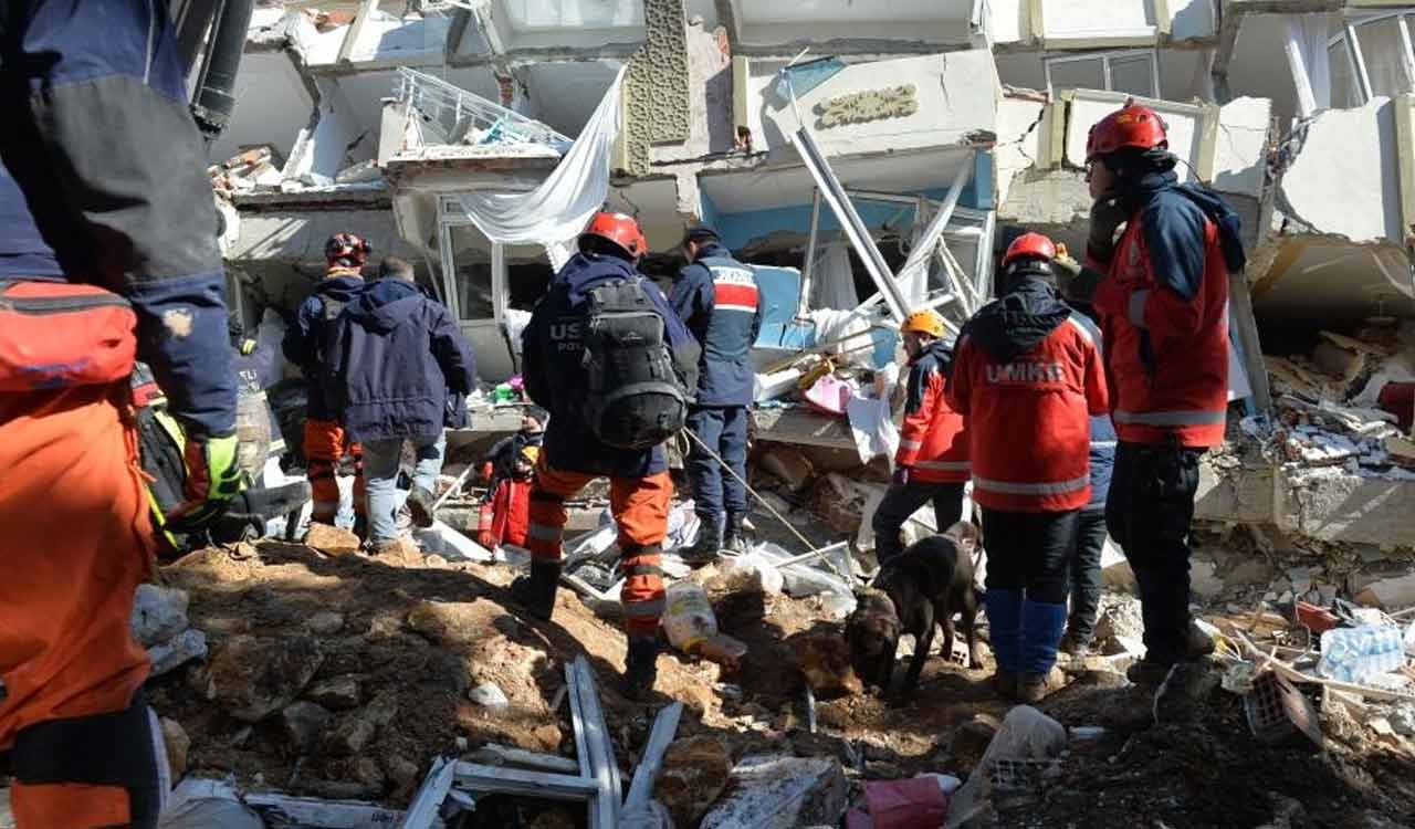 Turkey-Syria quake toll surpasses 23,800, search efforts continue