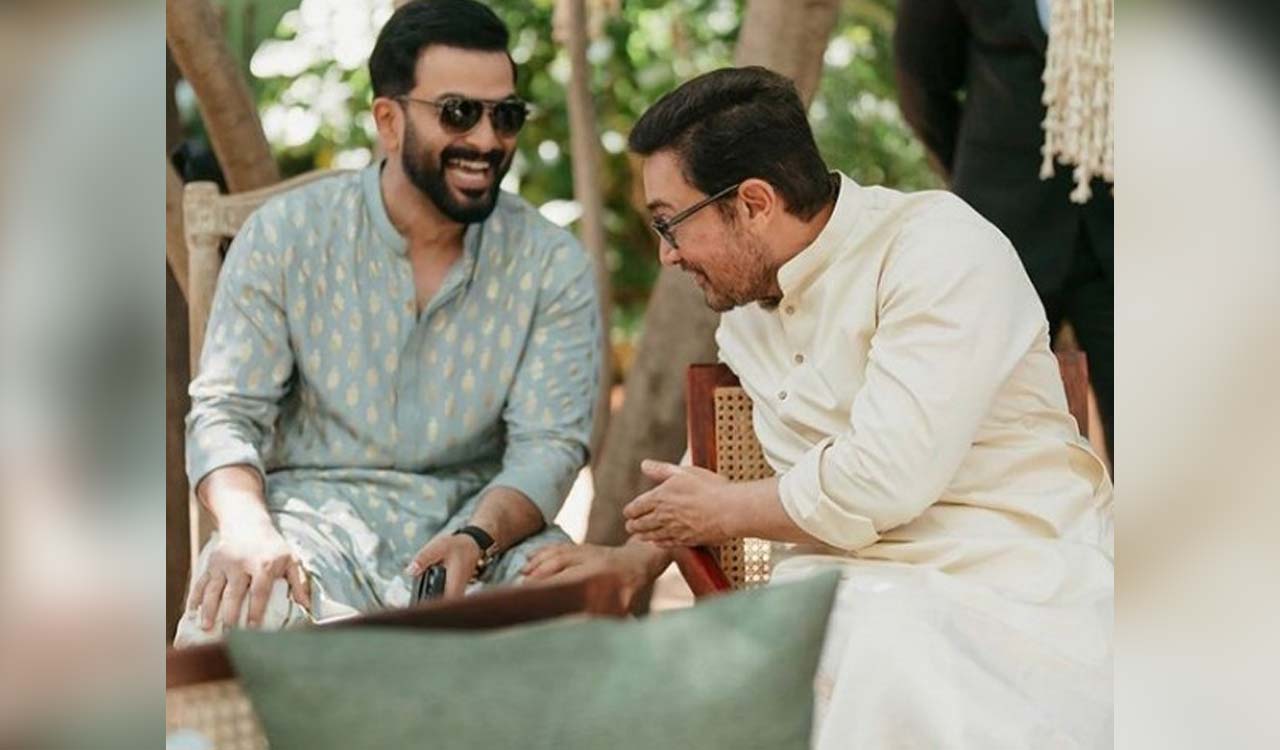Prithviraj Sukumaran shares pic with ‘idol’ Aamir Khan