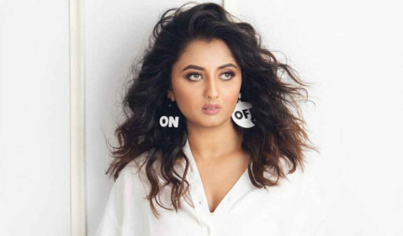 Rhea Saggu grabs the movie ‘Shaadi Toh Hokar Rahegi’