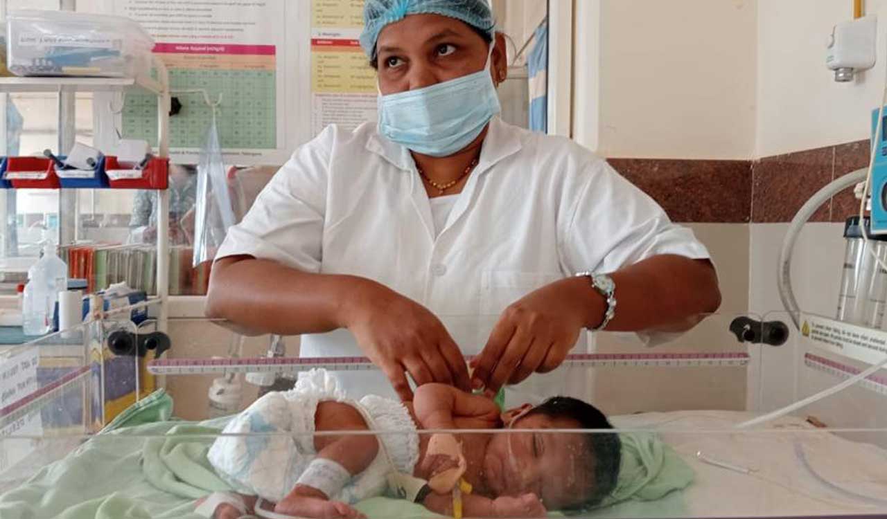 Villagers rescue newborn baby girl abandoned in Nyalkal