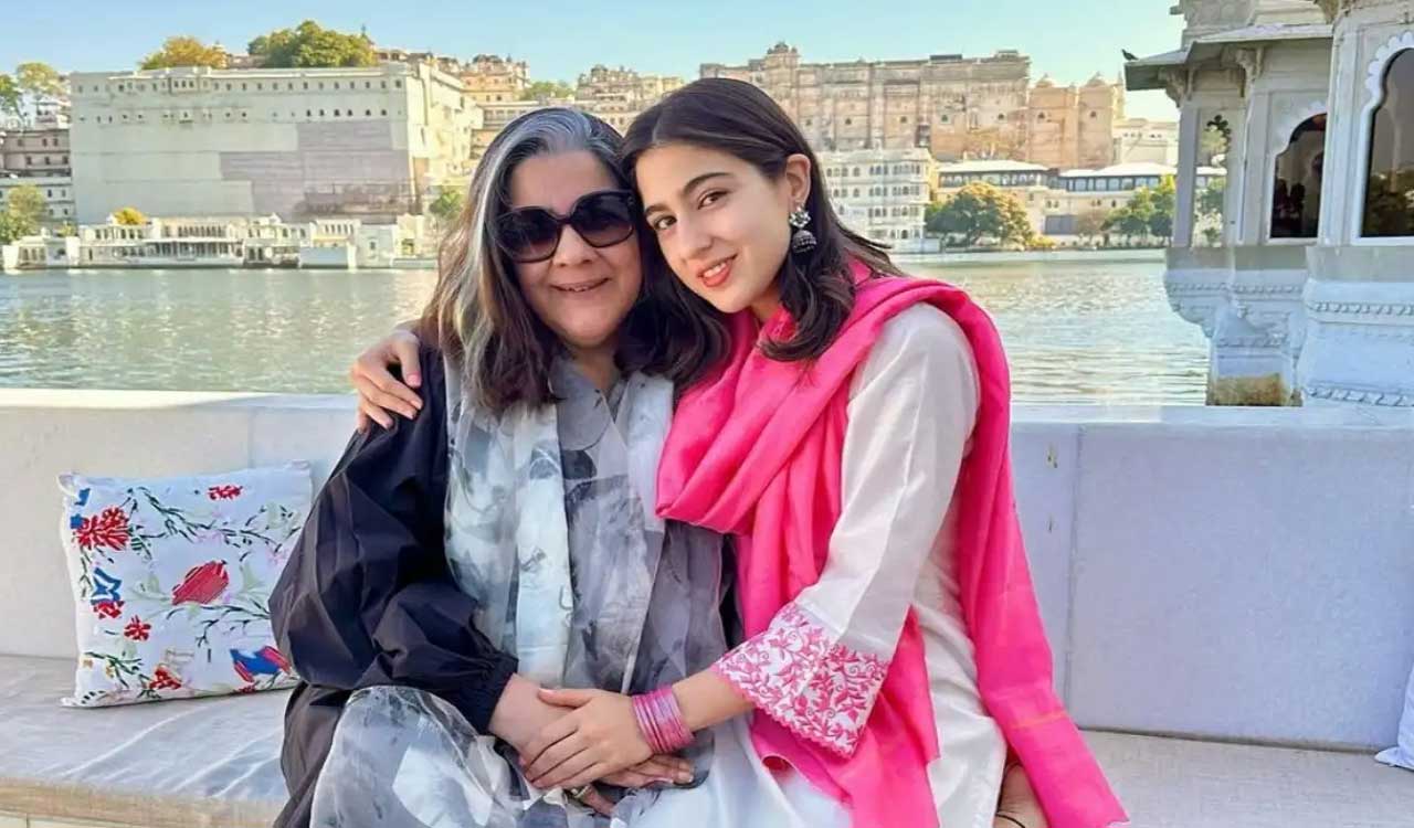 Sara shares photos from Udaipur with her ‘whole world’