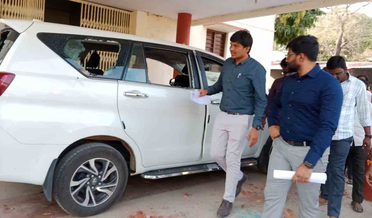 Adilabad: Tension prevails in Utnoor as tribals lay siege to ITDA office