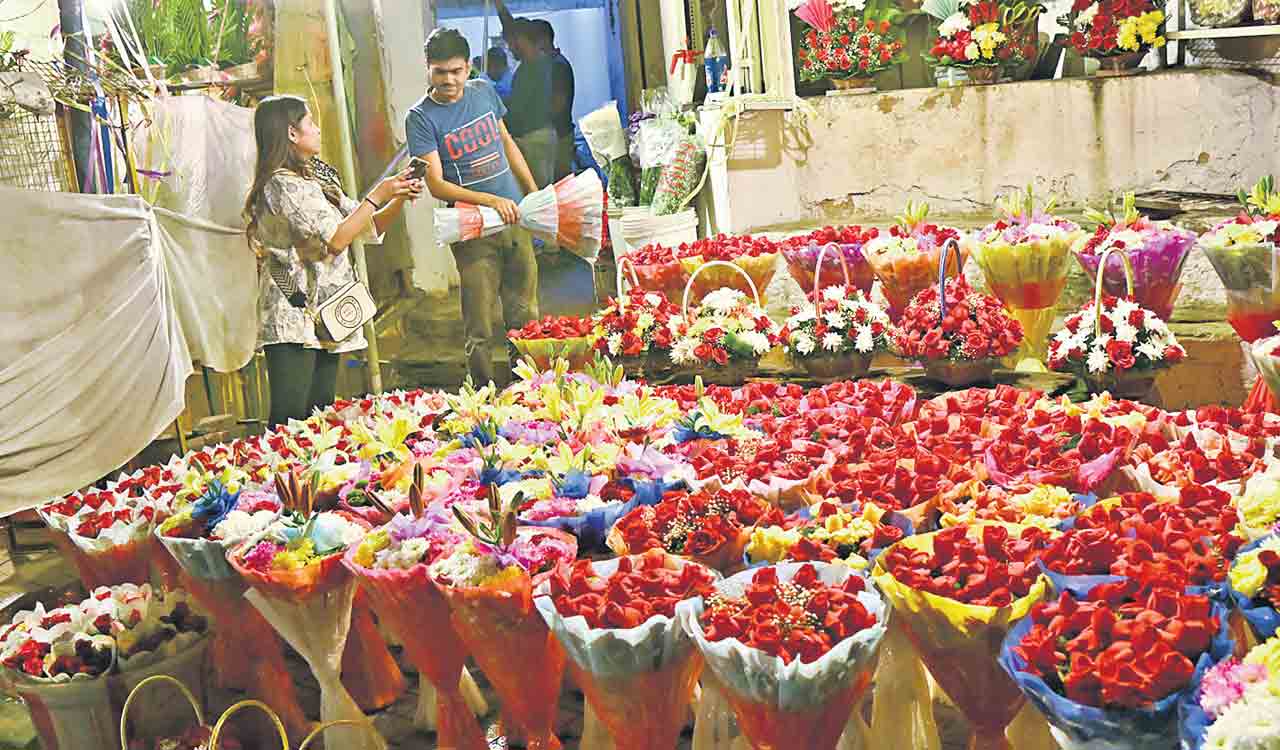 Hyderabad preps for Valentine’s Day