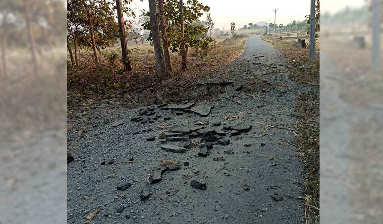 Kothagudem: Police detect and destroy landmine planted by Maoists in Cherla