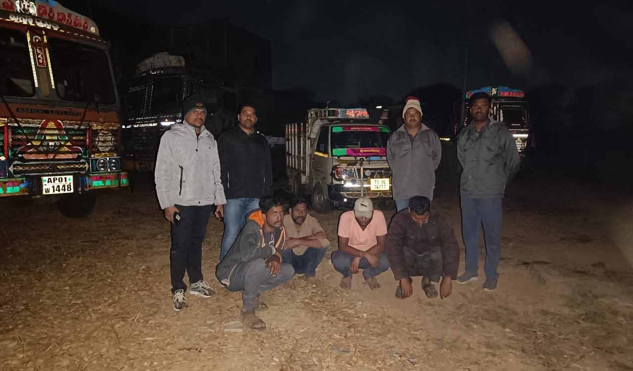 64 tonnes of Singareni coal seized near Siddipet