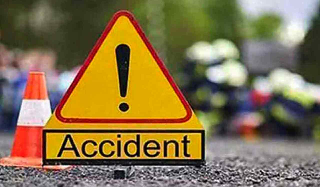 Hyderabad: Two killed in separate road accidents