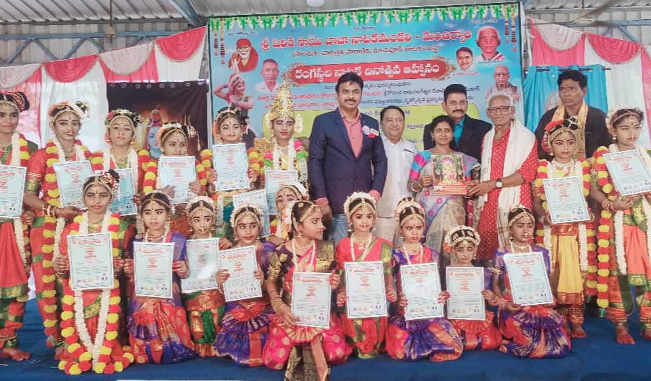 Mancherial: 600 artistes felicitated to mark World Theatre Day