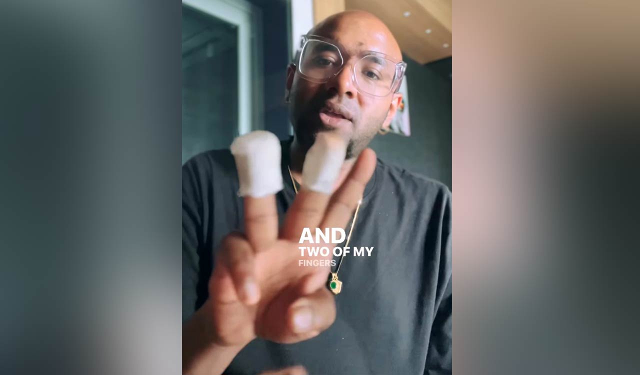 Benny Dayal gets hit by a drone during concert in Chennai, bruises fingers