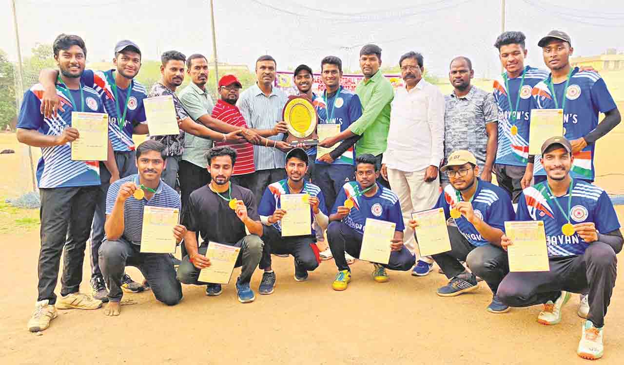 Bhavan’s clinch OU inter-college softball championship