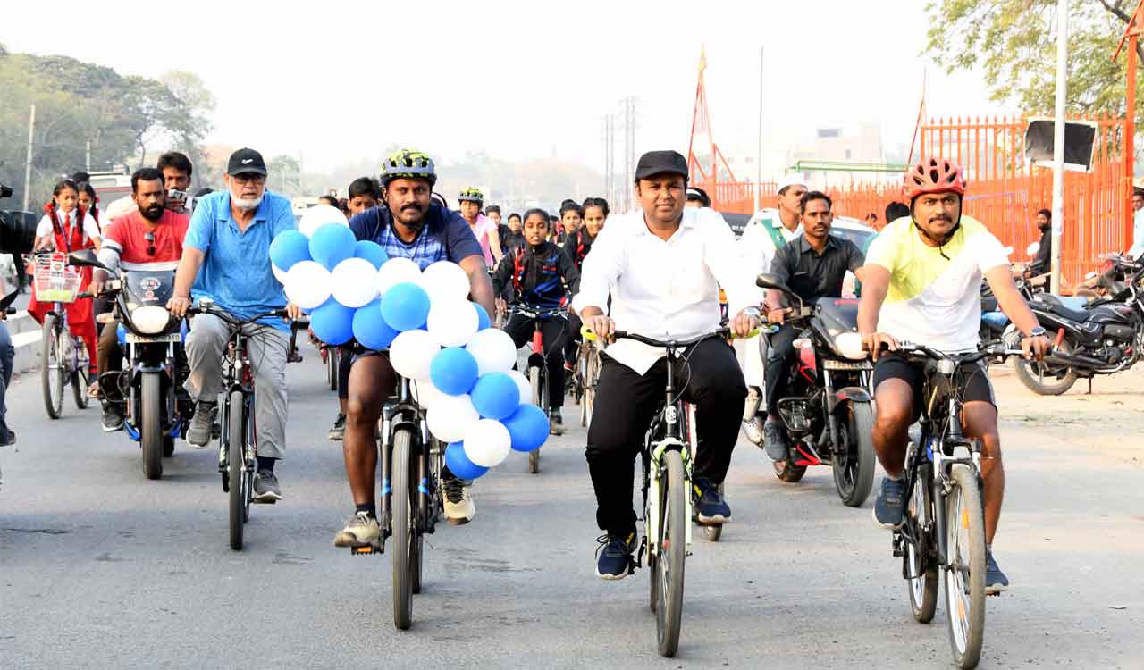 Bicycle rallies organized to mark Women’s Day in Adilabad
