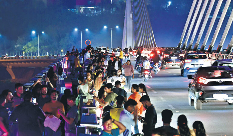 Durgam Cheruvu cable bridge