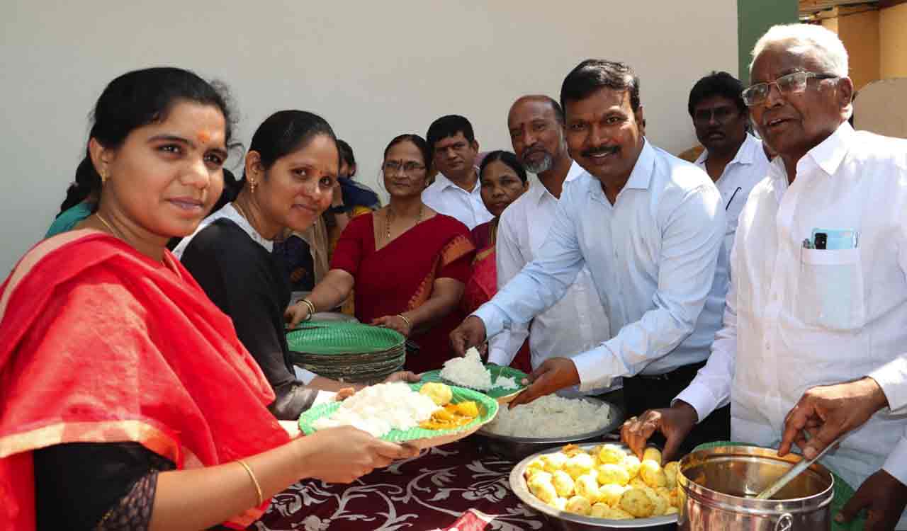 Facilities for job aspirants get better at District Libraries in Khammam