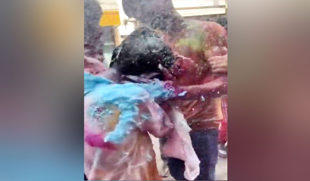 Japanese woman tweets after being assaulted during holi