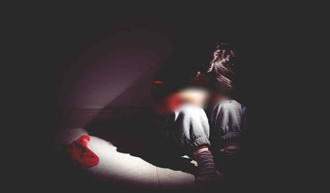 Delhi: 7-yr-old sexually harassed by neighbour