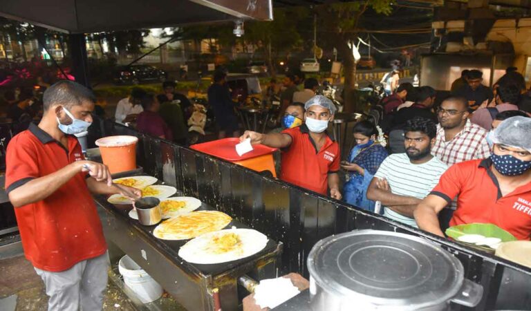 DLF Street Food