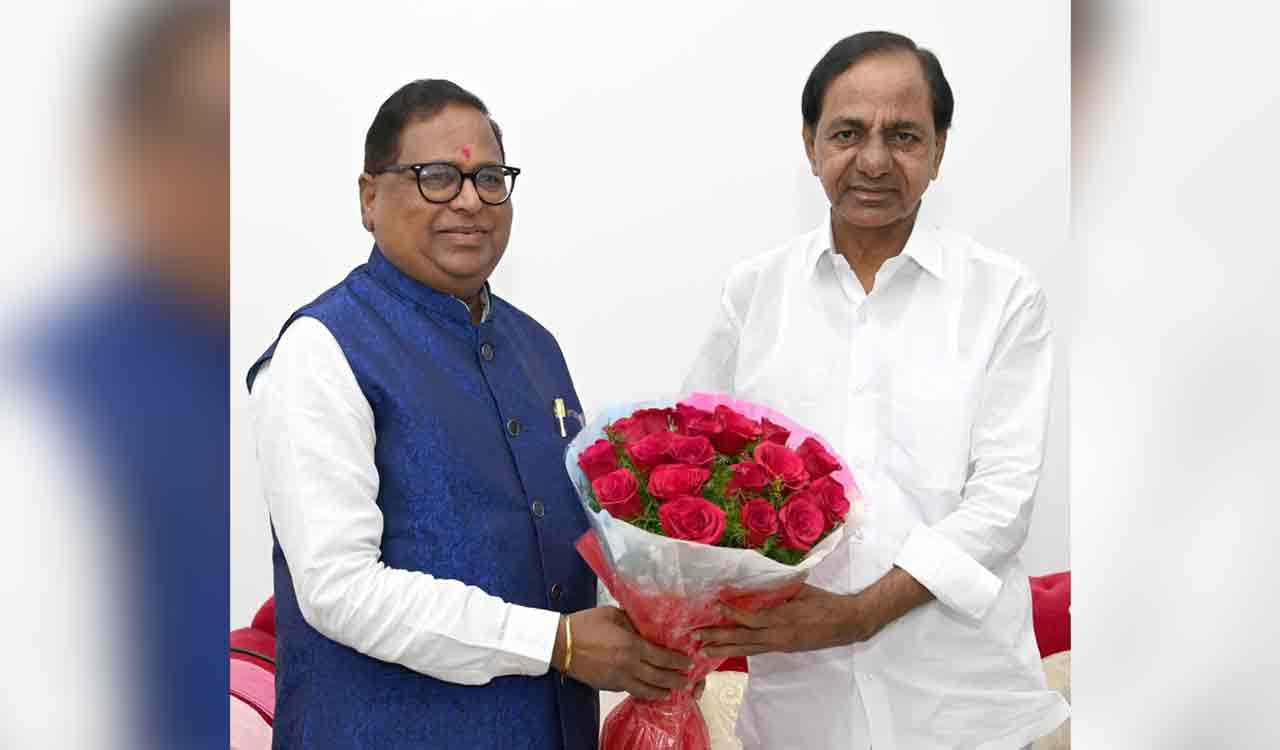 AAP Maharashtra unit vice president, former MP joins BRS