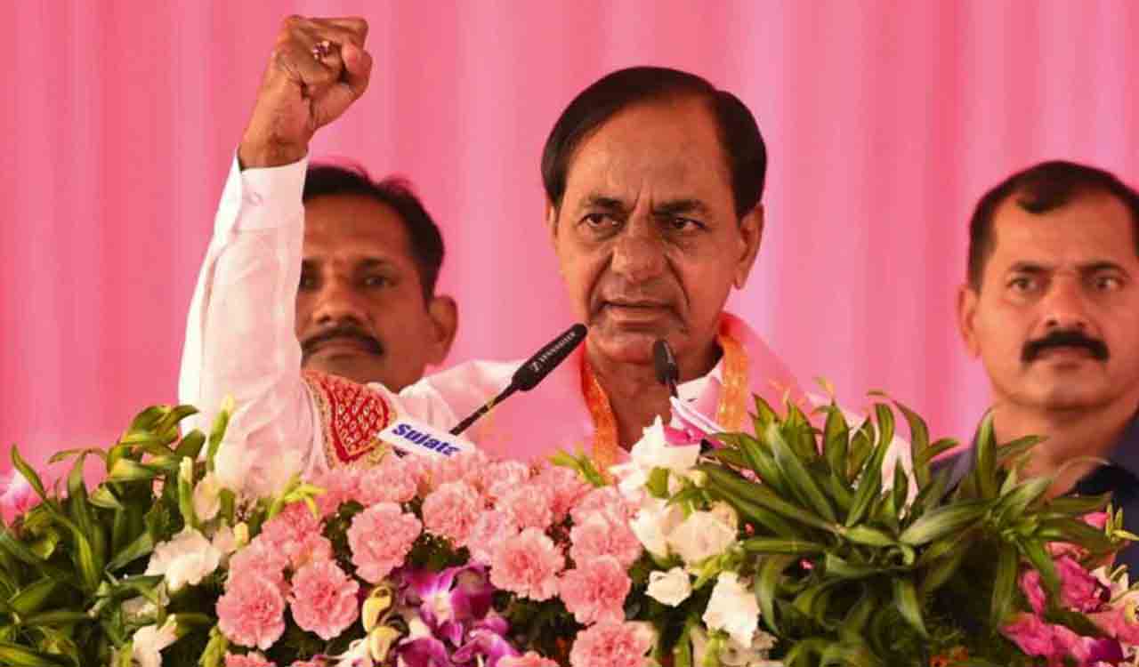 Maharashtra farmers declare support for CM KCR
