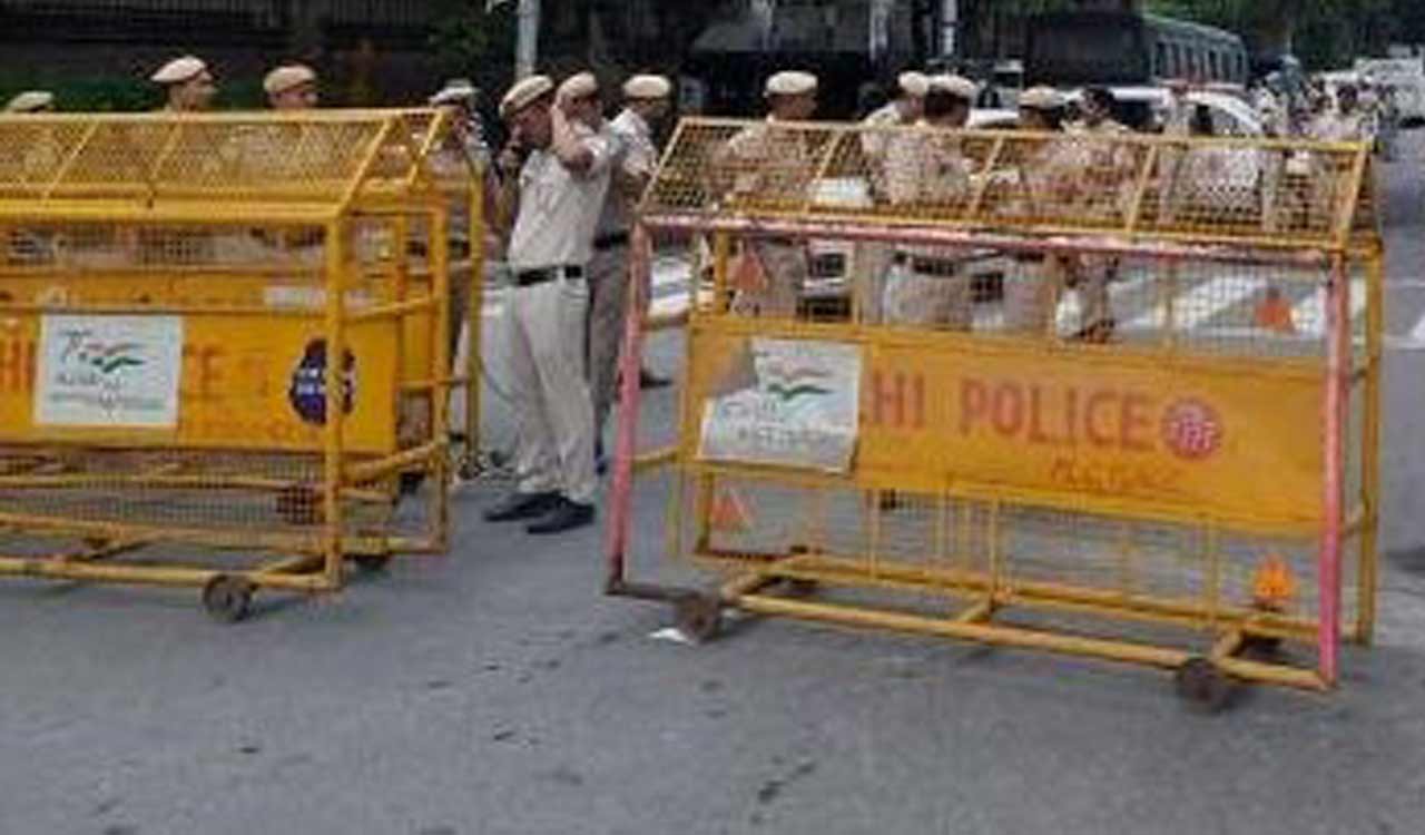 Lok Sabha Privileges Committee to hear notice against Delhi Police on March 10