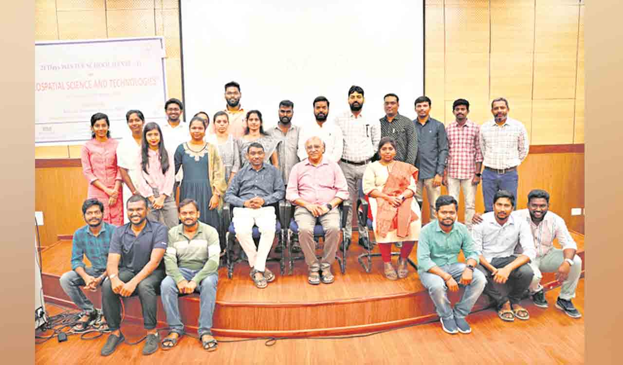 Winter school on ‘Geospatial science and technologies’ concludes at NITW