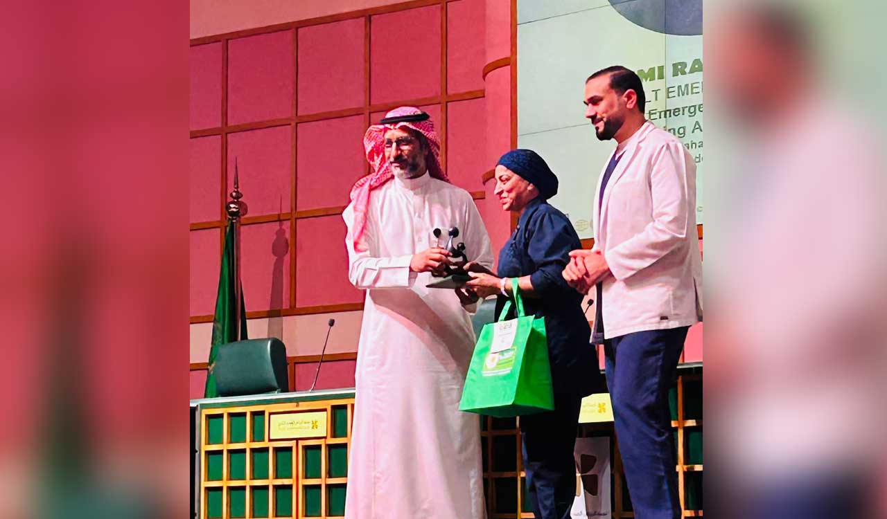 Telugu nurse honoured with DAISY award in Saudi Arabia