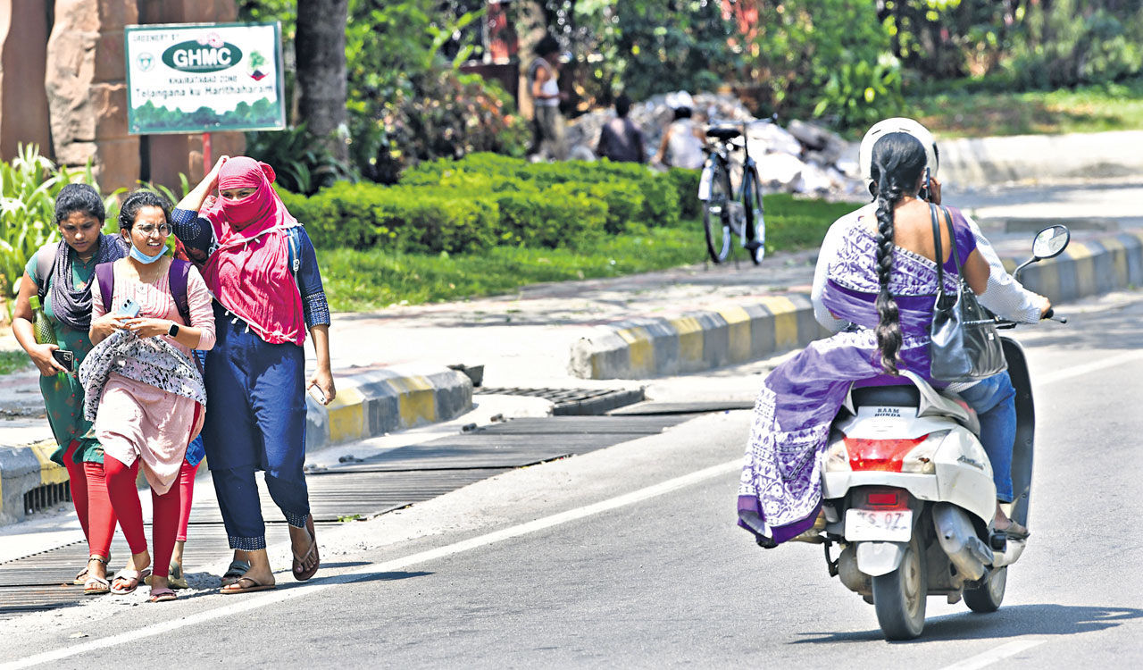 Telangana records 43.8 degrees Celsius on Thursday, hottest day of this summer
