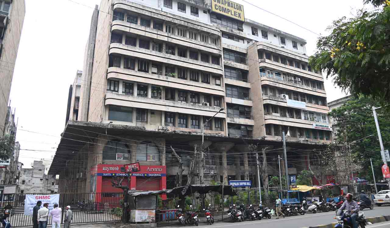 ‘Thorough investigation should be conducted into QNet role in Swapnalok fire incident’