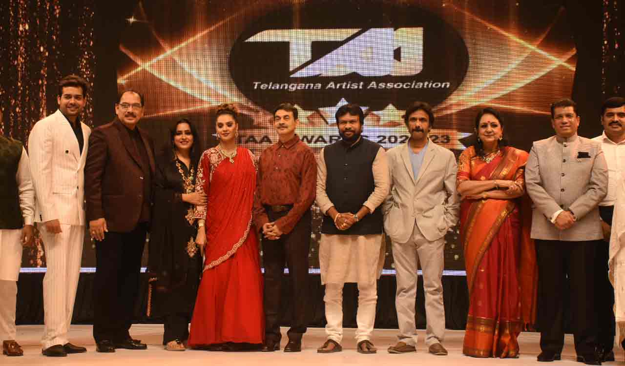 Telangana Artists Association honours 125 artists with awards