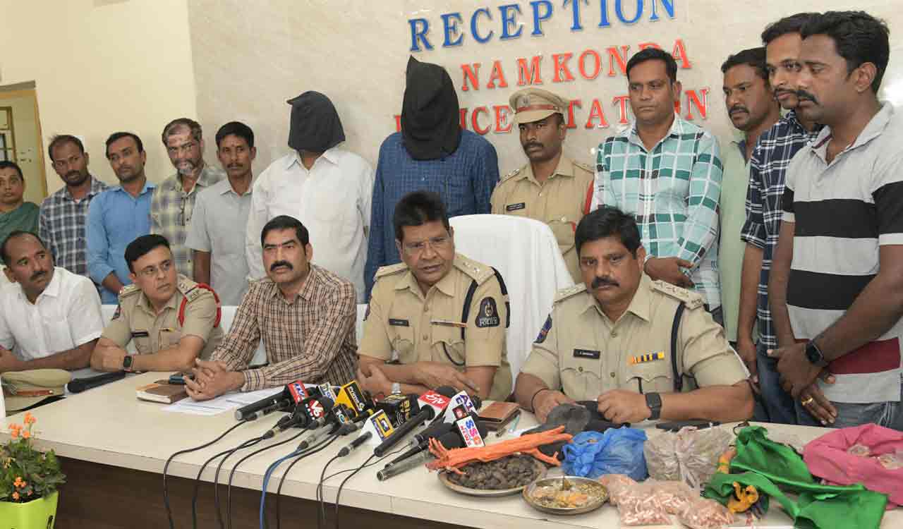 Two fake doctors cheating patients for 35 years arrested in Hanamkonda