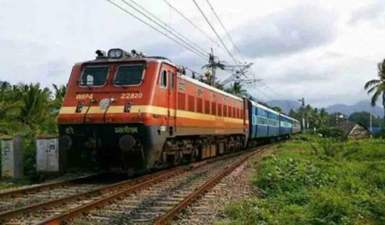 SCR to run special trains to clear rush of passengers