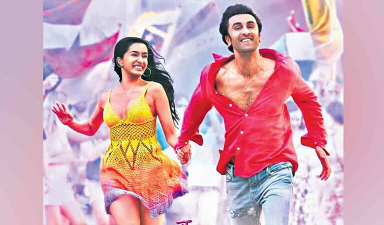 A poster from the movie Tu Jhoothi Main Makkar